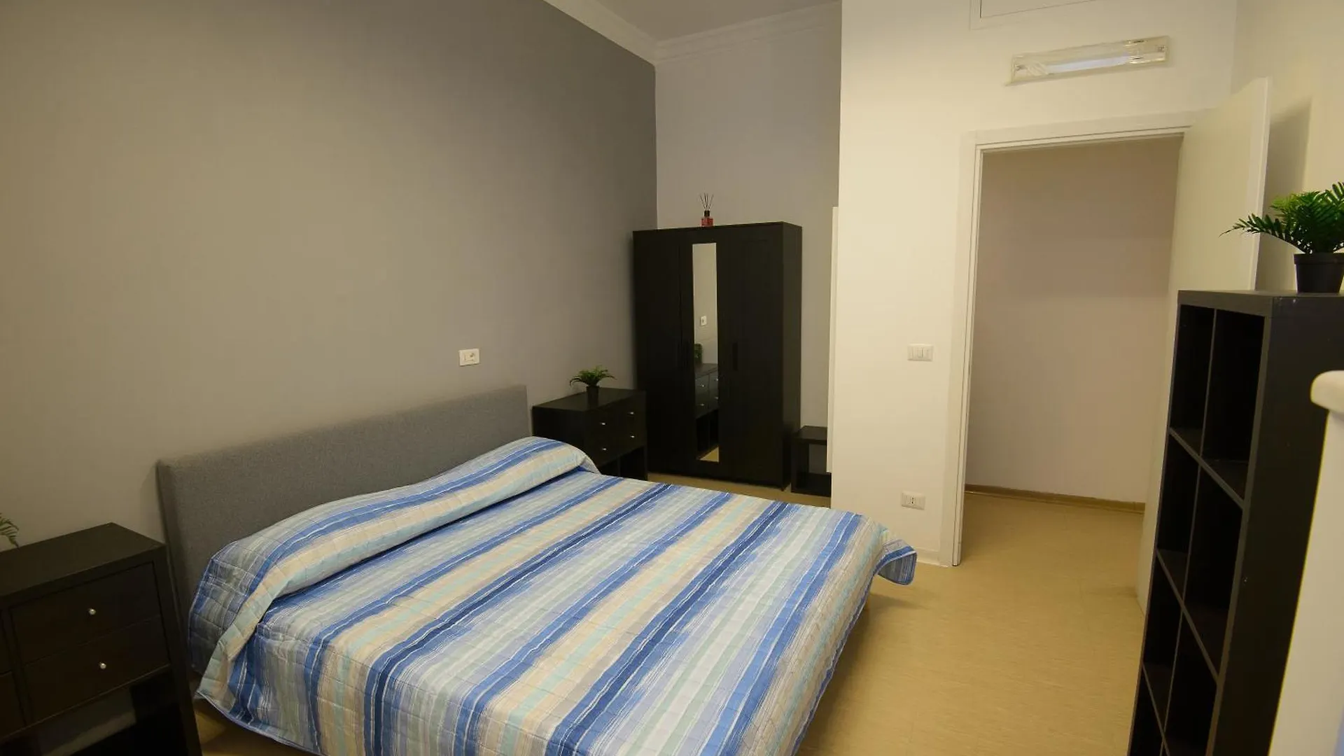 Apartment Appartamento Girasole Rome