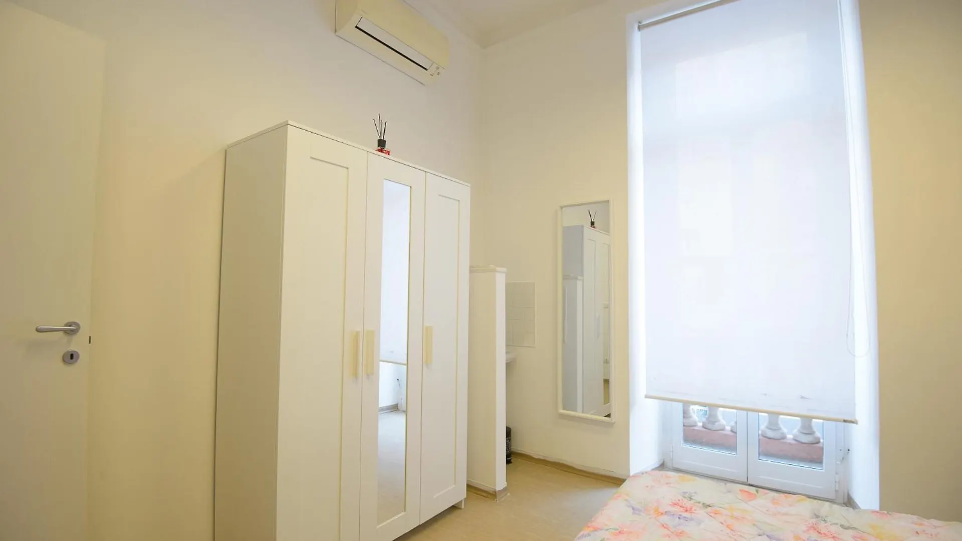 Apartment Appartamento Girasole Rome